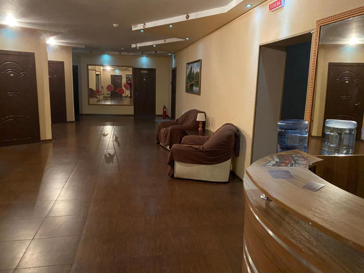 Гостинний Маєток Hotel Myla Exterior foto
